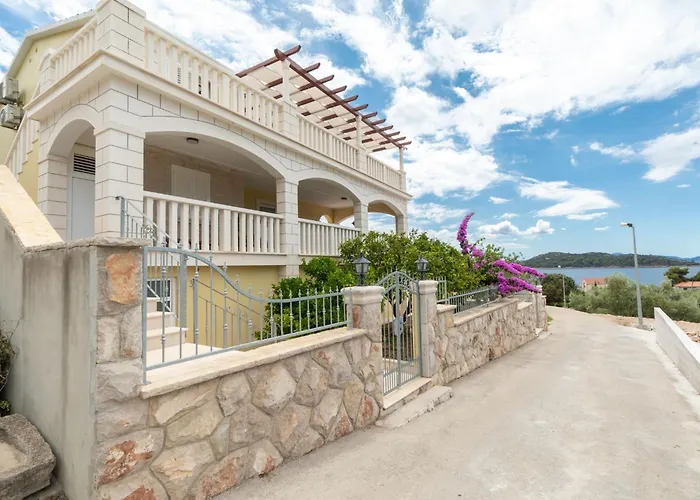 Modern Near The Sea Villa Blato (Korcula)