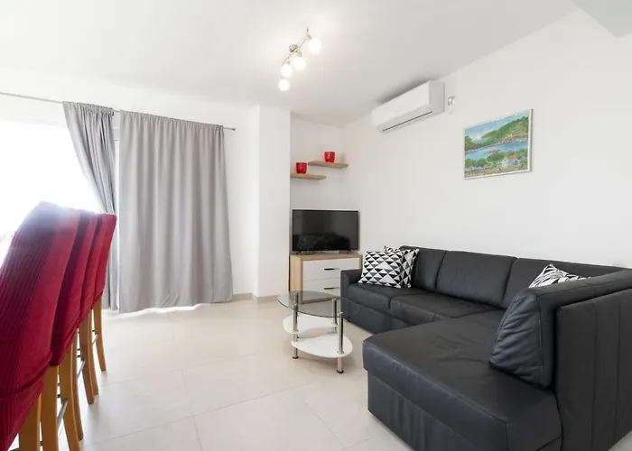 Modern Near The Sea Villa
