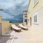 Modern Near The Sea 빌라