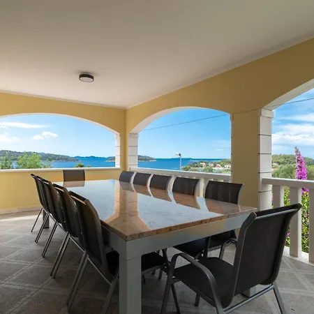 Modern Near The Sea Villa *