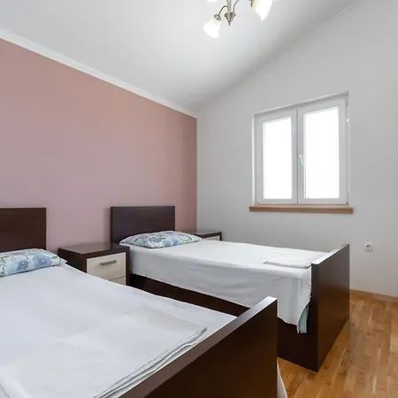 Villa Modern Near The Sea *