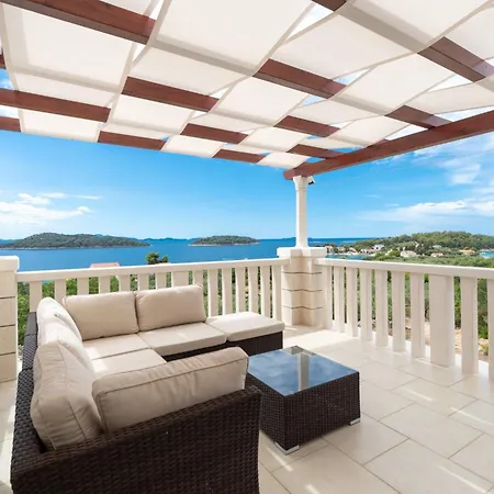 Modern Near The Sea Villa