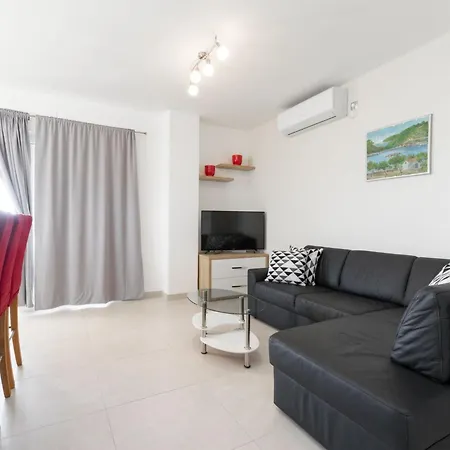 Modern Near The Sea Villa