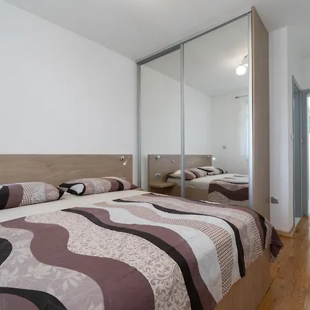 Villa Modern Near The Sea *